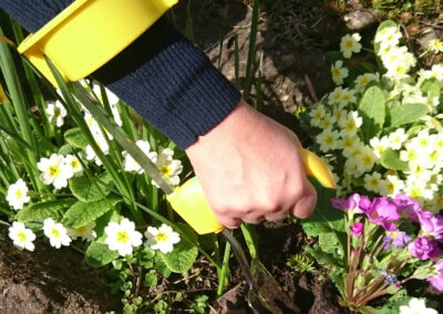 Ergonomic Handle Trowel