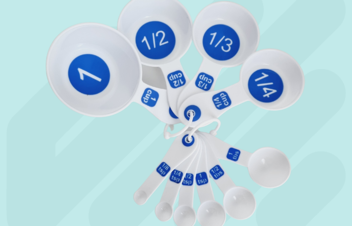 White/Blue High Contrast Measuring Cups & Spoons