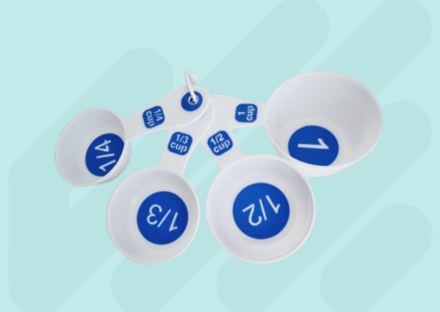 White/Blue High Contrast Measuring Cups & Spoons